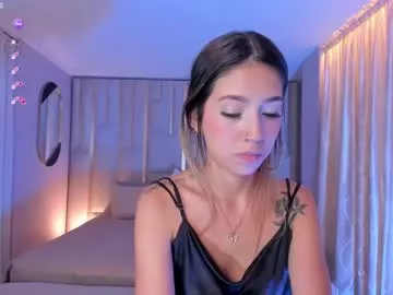 taralawrence on Chaturbate 