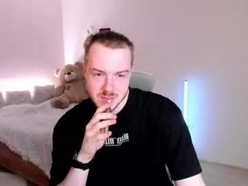 toohornyserj on Chaturbate 