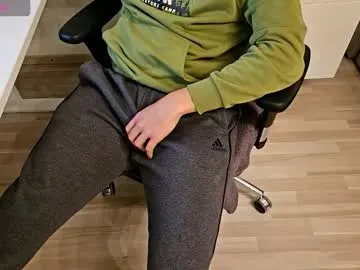 tree1989 on Chaturbate 