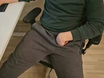 tree1989 on Chaturbate 