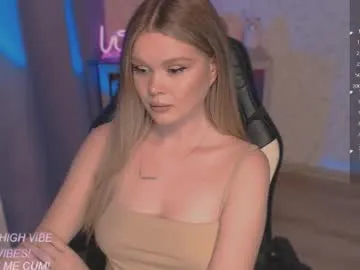 veronaaura — Steal me for PrivateFAV VIBES 21,121 MAKE ME CUM 333! 25 tk to get  - Goal: Take off my panties flash [99 tokens left] #shy #teen #young #smalltits #bigass