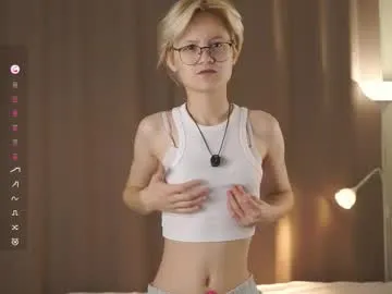 victorianitschke — Goal:  massage boobs under top  #new #skinny #shy #teen #18 [55 tokens remaining]