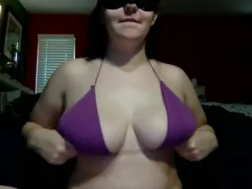 violet_candyy — #pawg #naturalbigtits