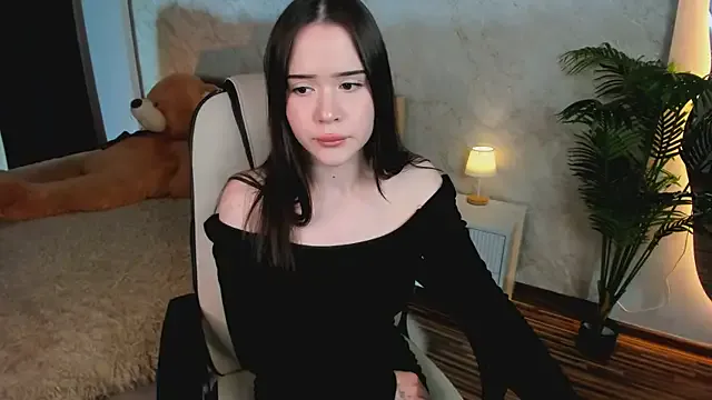 -spicygirl — show ass doggy + spank ass x10 
