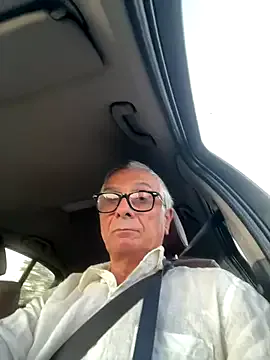 4n4l1zz4m1 on StripChat 
