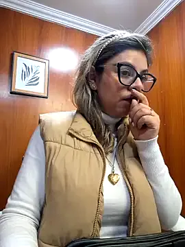 _Cata-Office1 — Totally naked! Blowjob real cumshot TITS