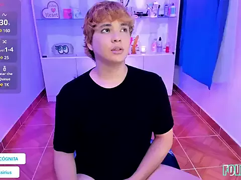 adam_angelssss on StripChat 