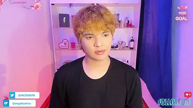 adam_angelssss on StripChat 