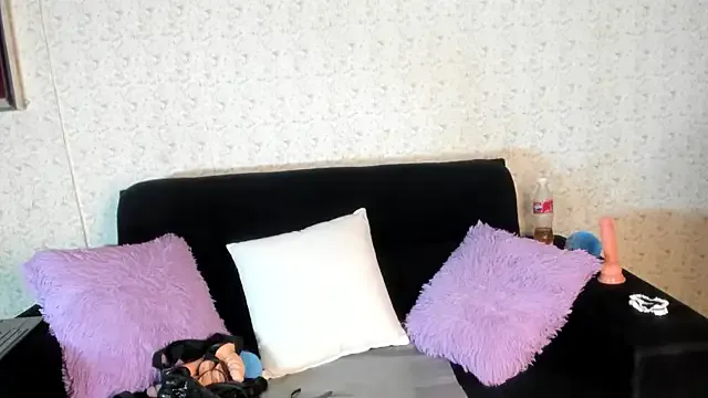 Addicted_to_pleasure_aws on StripChat 