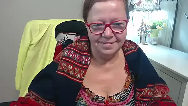 Adelewildx — Freechat on StripChat