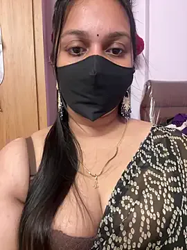 Akhi_Akshaya — Show boobs and lips