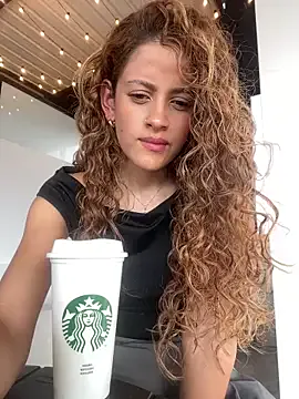 alana15 on StripChat 