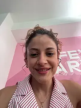 alana15 on StripChat 