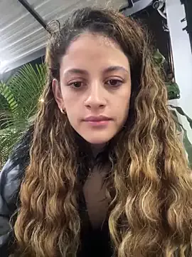 alana15 on StripChat 