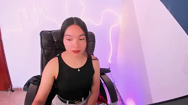 alaskhaa on StripChat 