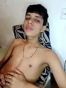 Alayn_sexy_ayes on StripChat 