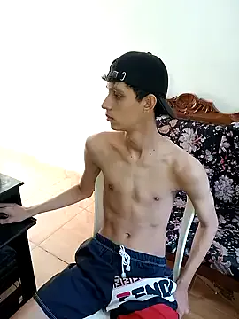 Alayn_sexy_ayes on StripChat 