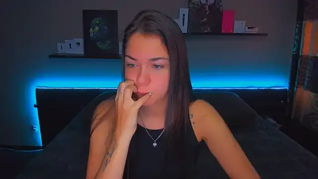 AlexaBarkley — oil show all body