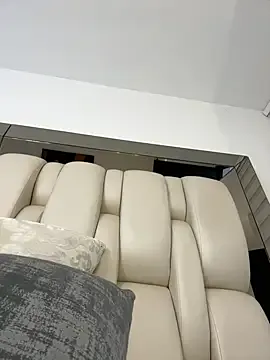ALISSON_FOXXX1 — Spit my tits