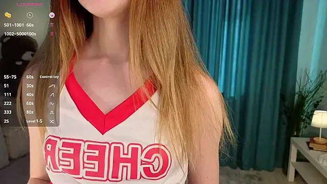 amanda_layer11 — lick lips close camera