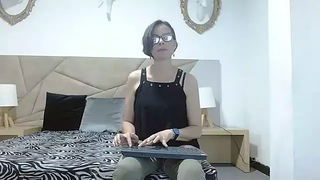 amanda_ramirez on StripChat 