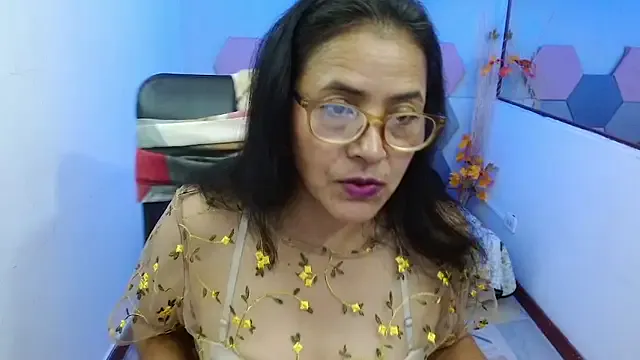 AmandaPeet on StripChat 