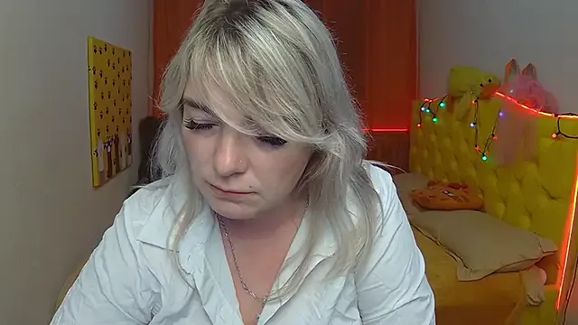 AmandaSkript on StripChat 