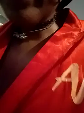 AmazonianMistress on StripChat 