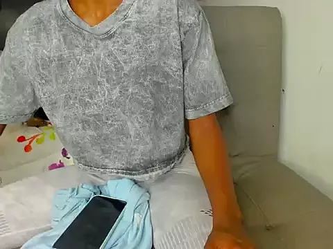 Aniilethebonny on StripChat 