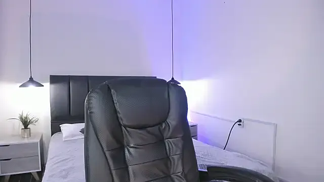 annie_gh on StripChat 