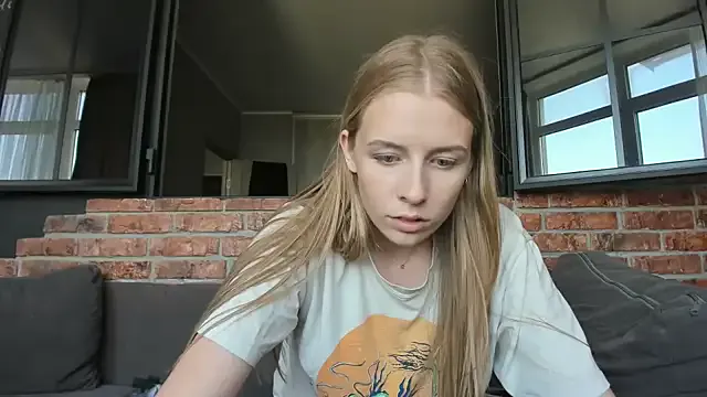 AnnNorriss on StripChat 