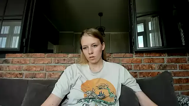 AnnNorriss on StripChat 