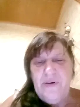 Apeesynka5521 on StripChat 