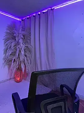 ariadna_cooper on StripChat 