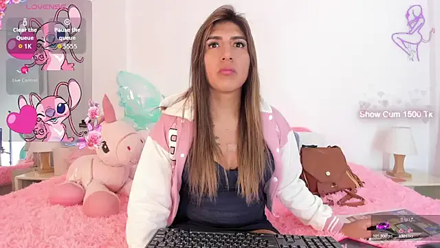 Ariana-Fernandez on StripChat 