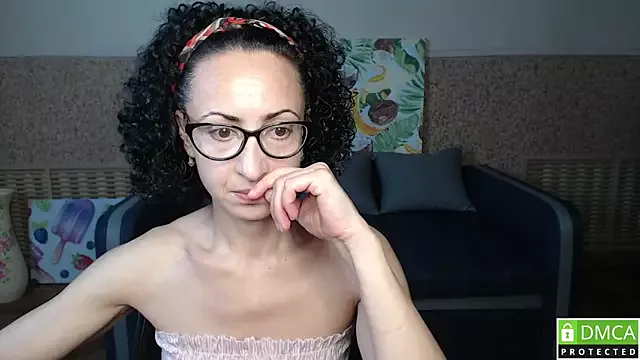 Arianasweety23 on StripChat 