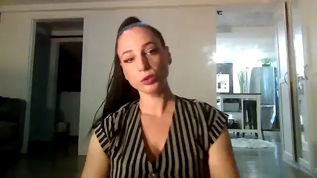 Audrey_hotty — oil up my body and touch myself