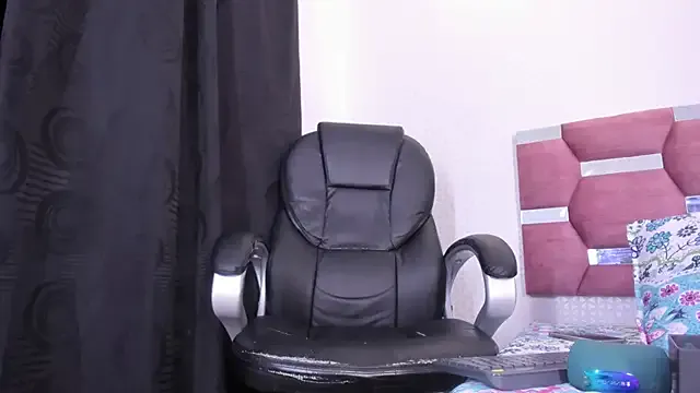 AvaGrey_ on StripChat 