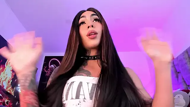 babybriexxx on StripChat 