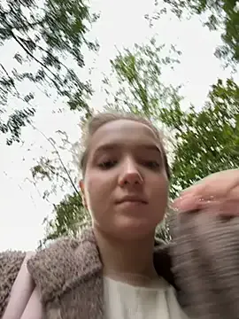 bambi_lu on StripChat 