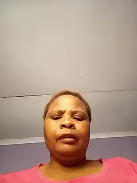 Bbw255 on StripChat 