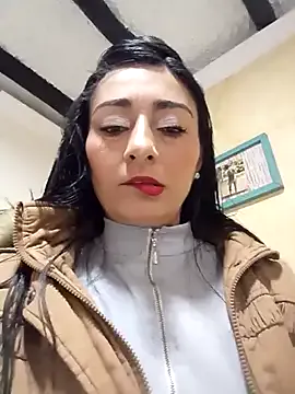 Bella_Office-Naughty1 on StripChat 