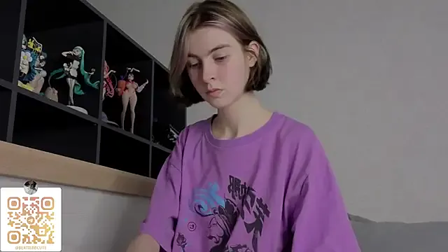 bertamimi — take off tshirt