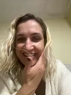 Bia_sexynovaes — Tirar a calcinha