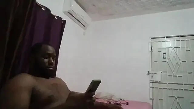 Bighood_T — work this big ass dick gang & open ass