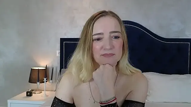 Blue_Angel_Sweet — pussy show