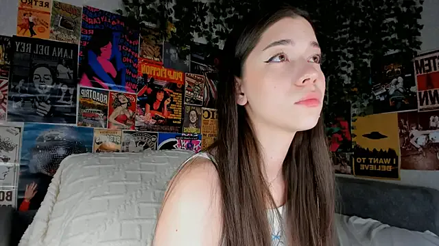 Butterflys1268 on StripChat 