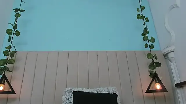 CandyGomez — hi love open holes pussy pircing dance