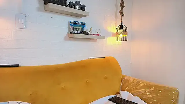 Catalinarose_ on StripChat 