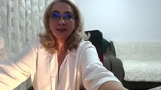 cecylya4u on StripChat 